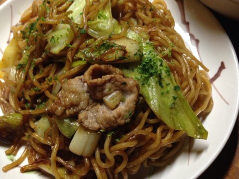 フライパンに麺が付かない！長ネギ入りソース焼きそば